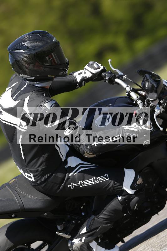 /12 30.04.2025 Speer Racing ADR/Gruppe gruen/backside